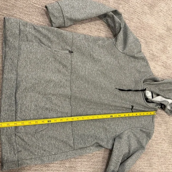 NWOT - Nike Heather Gray Therma Hoodie - Picture 4 of 5